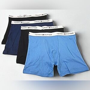 Tommy Hilfiger Briefs 4-Pack Men’s NWT Size M – Blue, Navy, Black